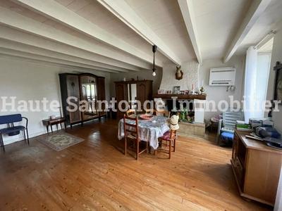 Maison de village - 89 m² - 3 pièces