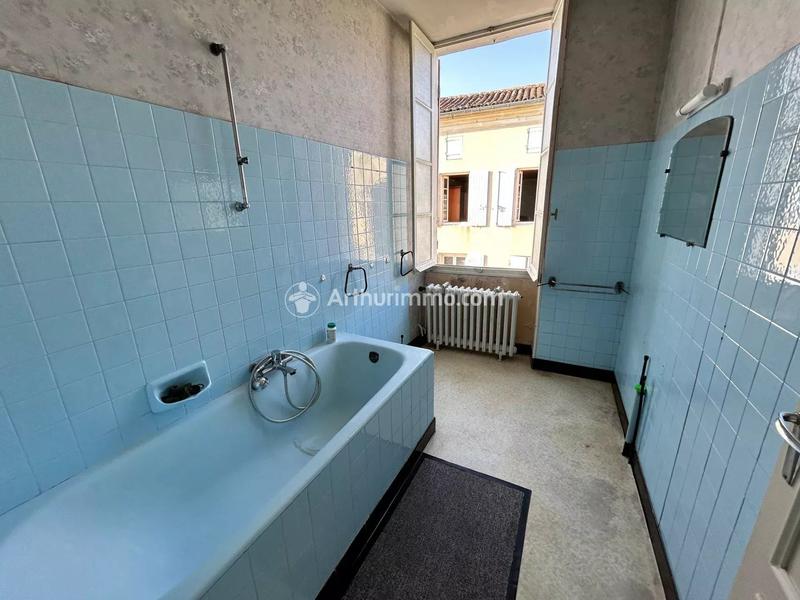 Maison - 174 m² - 9 pièces