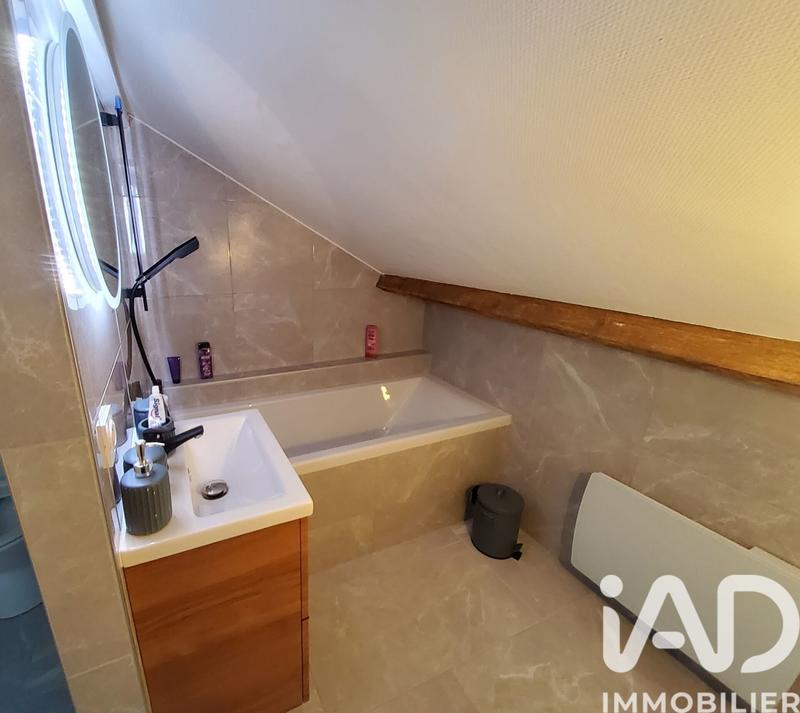 Maison - 105 m² - 4 pièces