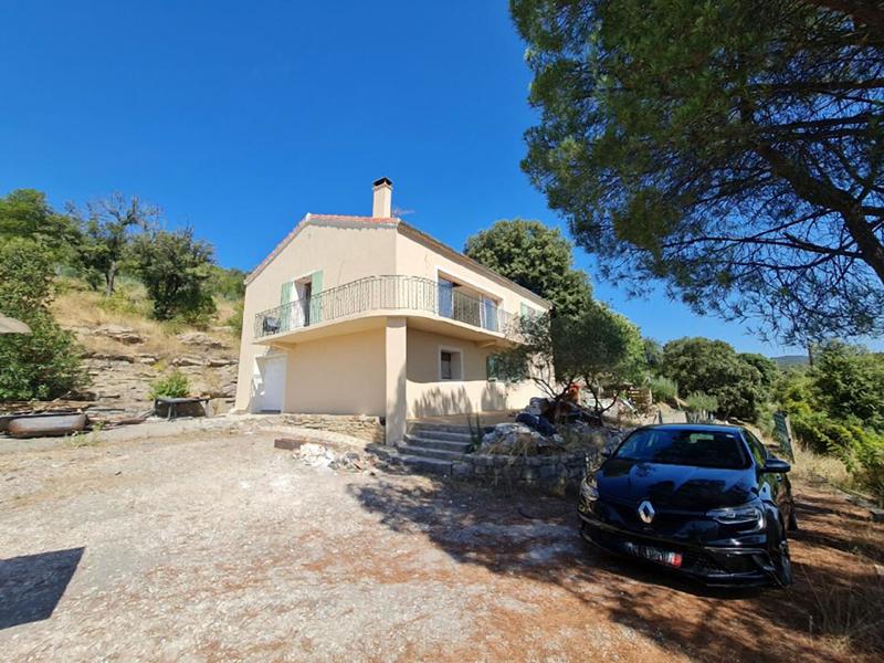 Maison - 195 m² - 8 pièces