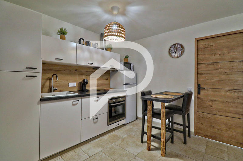 Villa - 165 m² - 9 pièces