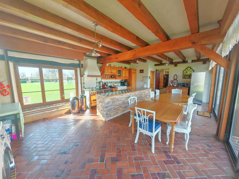 Longère - 418 m² - 14 pièces