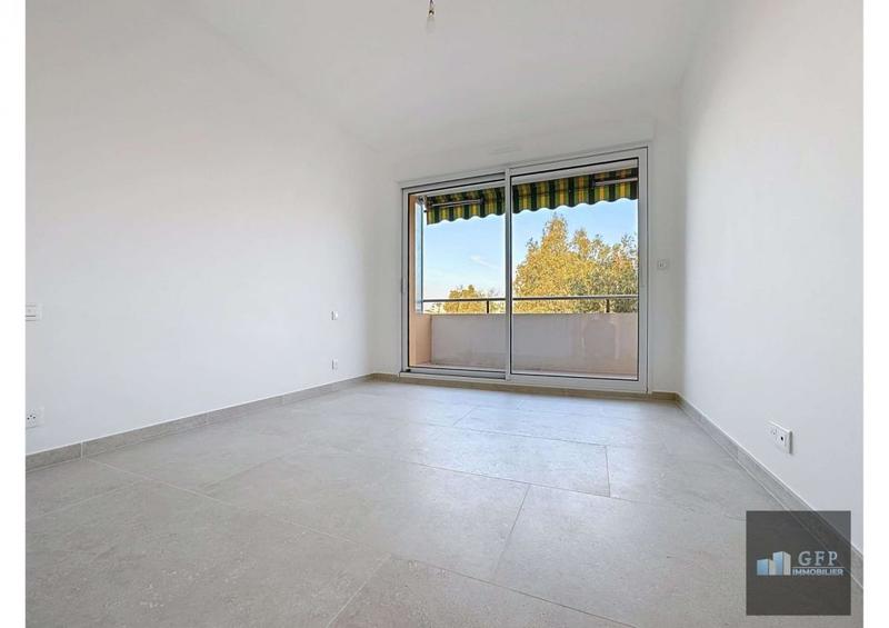 Appartement - 87 m² - 4 pièces