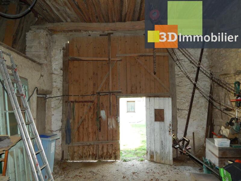 Maison - 1 670 m² - 9 pièces