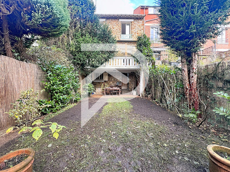 Maison - 80 m² - 5 pièces