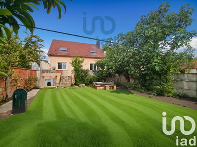 Maison - 125 m² - 7 pièces