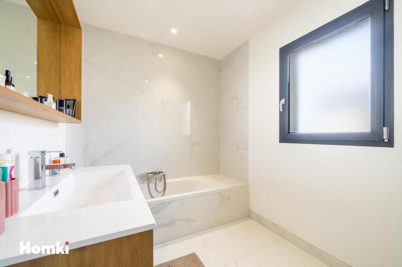 Maison - 125 m² - 5 pièces