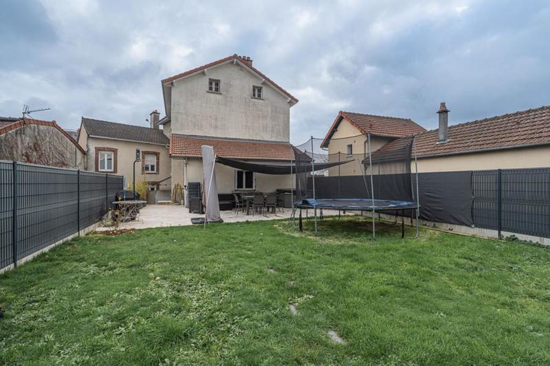 Maison - 194 m² - 7 pièces