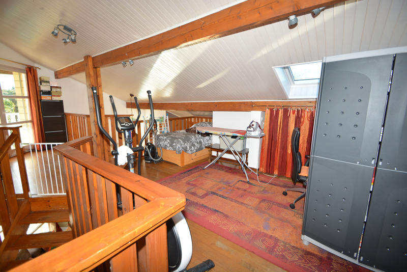 Maison - 234 m² - 10 pièces