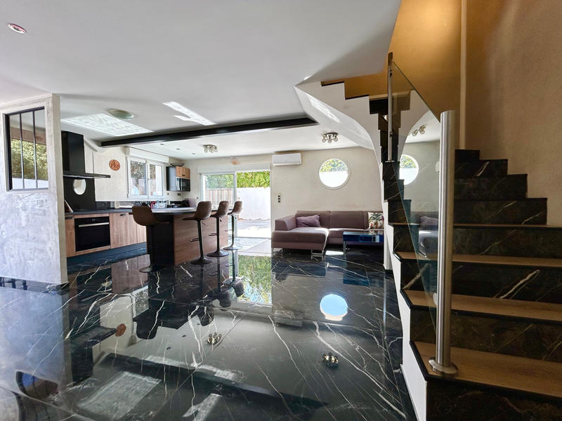 Maison - 89 m² - 4 pièces