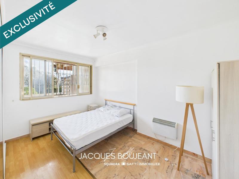 Maison - 230 m² - 9 pièces