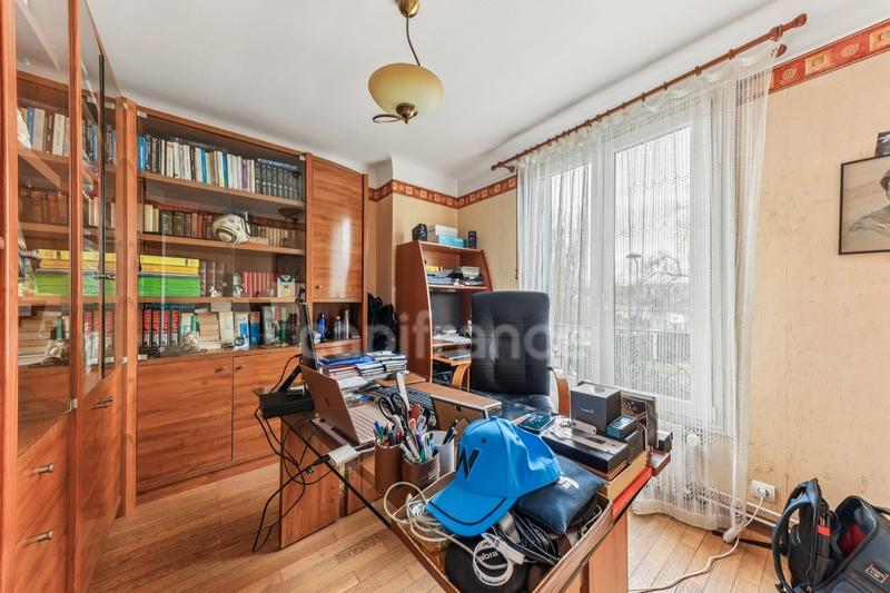 Maison - 200 m² - 8 pièces