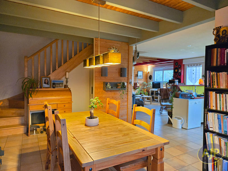 Maison - 108 m² - 6 pièces