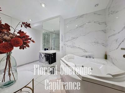 Immeuble - 72 m² - 4 pièces