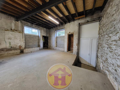 Local commercial - 260 m² - 1 pièce