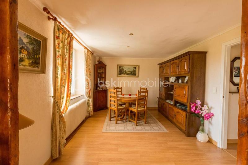 Demeure - 135 m² - 5 pièces