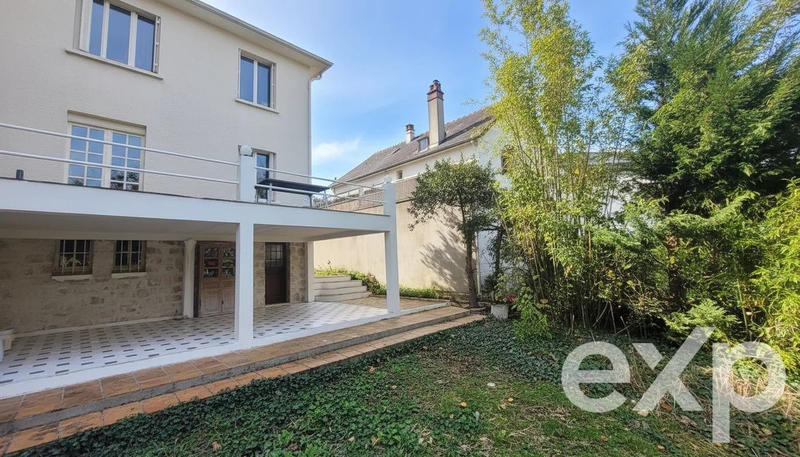 Maison - 110 m² - 4 pièces