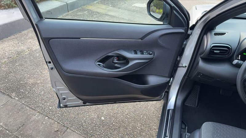 Toyota Yaris Cross 1.5 Hsd 116 Hybrid E-Cvt Design Pack Cargo My25 - Garantie constructeur