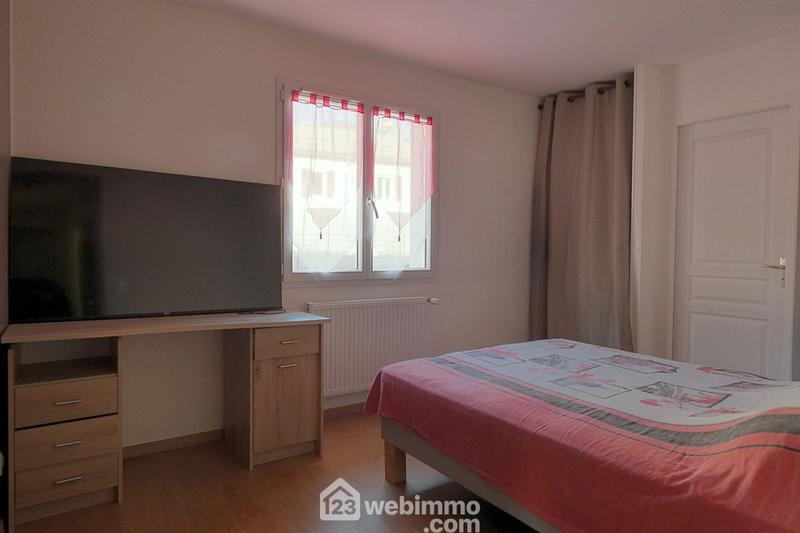 Maison - 93 m² - 4 pièces