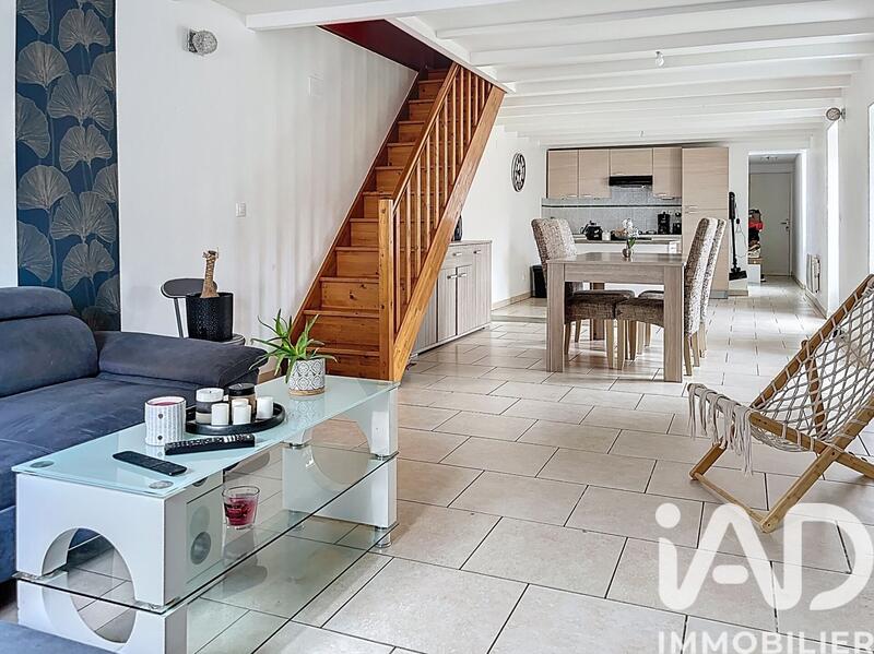 Maison - 93 m² - 4 pièces