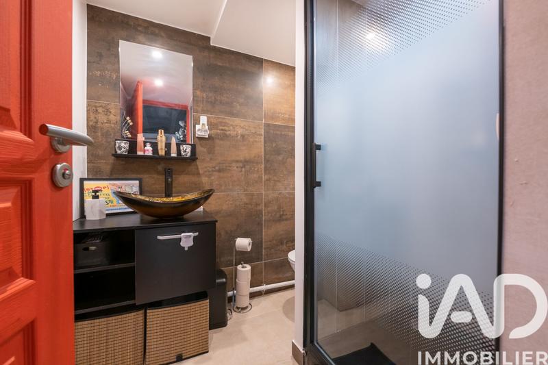 Maison - 210 m² - 9 pièces