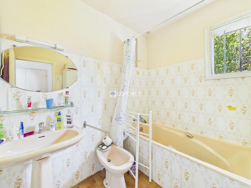 Maison - 140 m² - 6 pièces