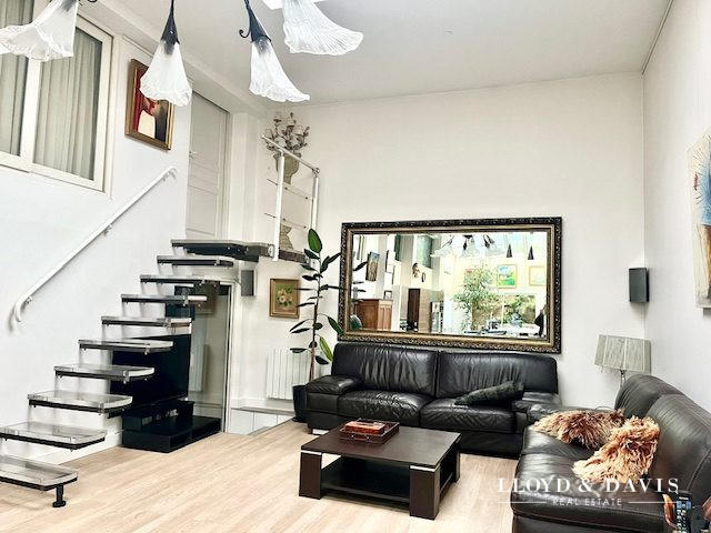 Duplex - 195 m² - 7 pièces