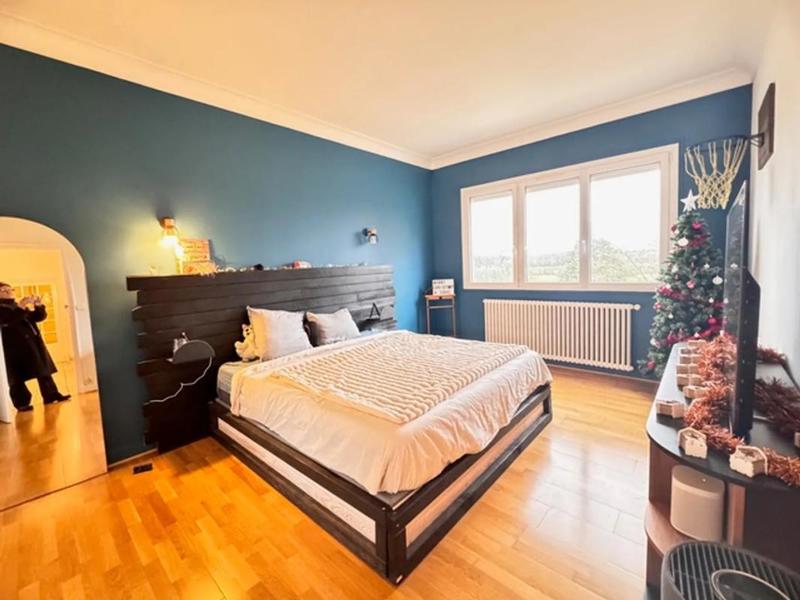 Maison - 309 m² - 10 pièces