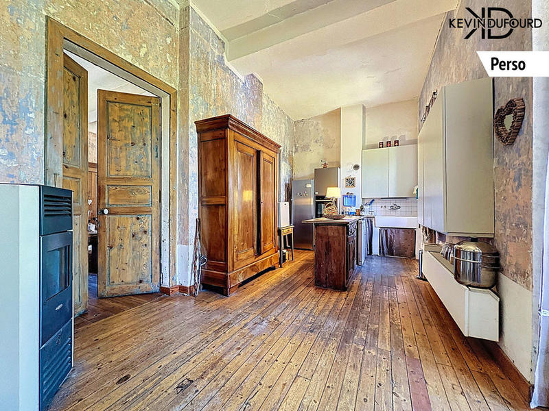 Maison - 488 m² - 19 pièces