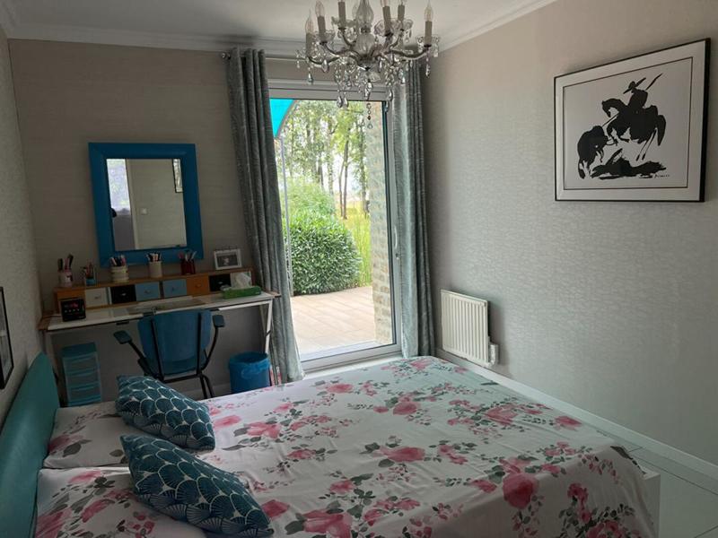 Maison - 270 m² - 12 pièces