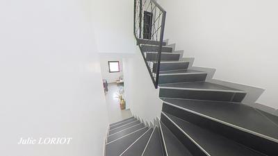 Maison contemporaine - 147 m² - 6 pièces