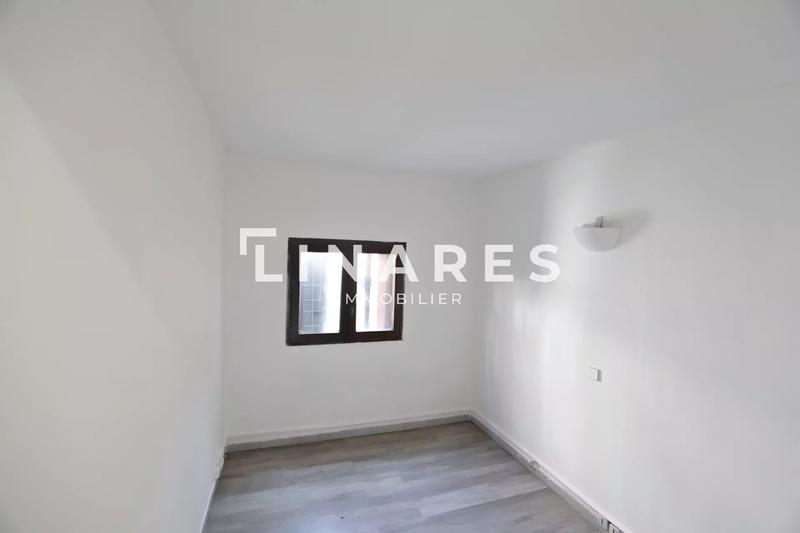 Magasins - 71 m² - 4 pièces