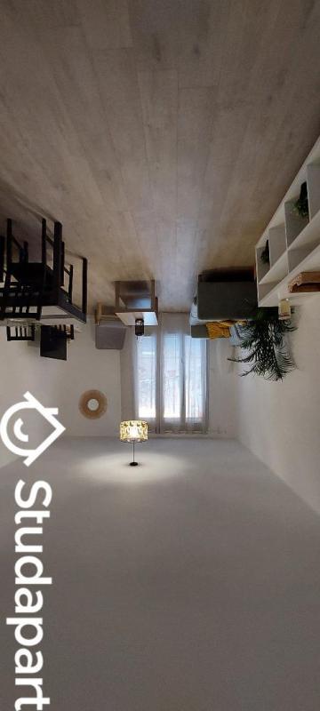 Chambre - 9 m² - 1 pièce