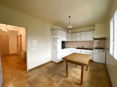 Maison - 144 m² - 5 pièces