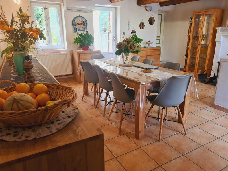 Maison - 220 m² - 8 pièces