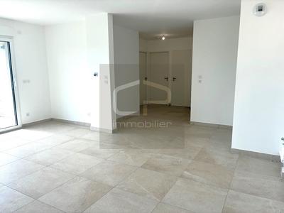 Appartement - 86 m² - 4 pièces