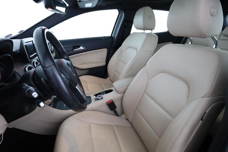 Mercedes Gla 250 Inspiration 7g-Dct 211 ch