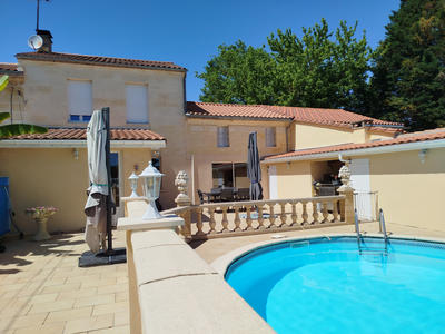 Maison - 160 m² - 7 pièces