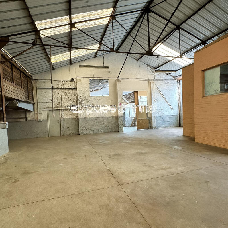 Local commercial - 467 m²