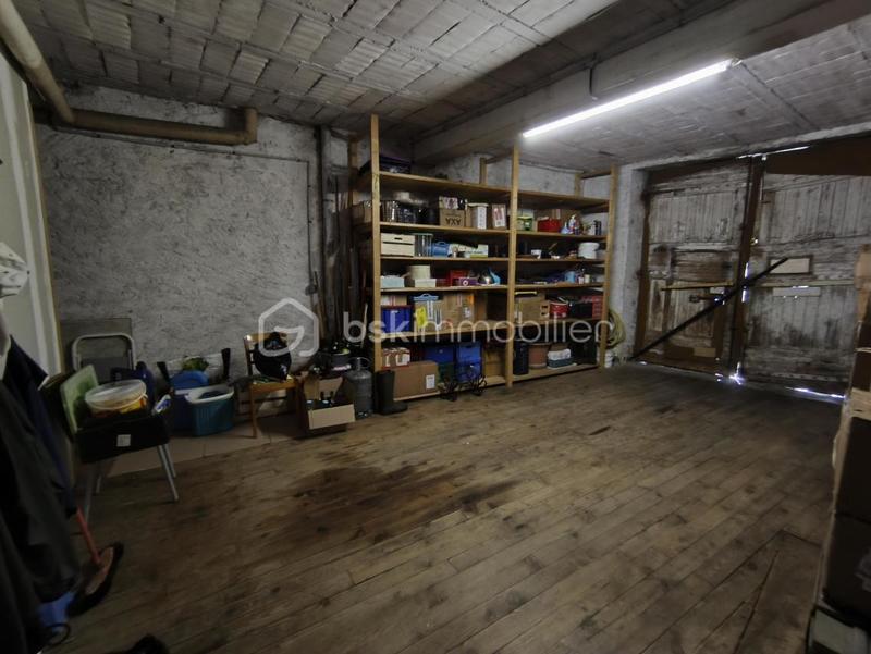 Maison - 304 m² - 11 pièces