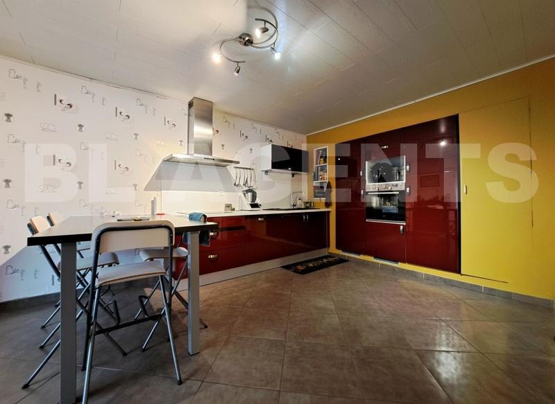 Maison - 165 m² - 5 pièces