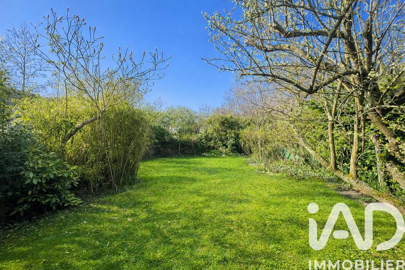 Maison - 254 m² - 11 pièces