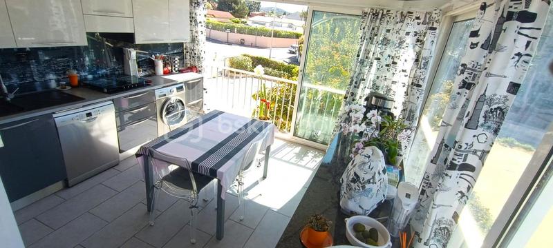 Appartement - 75 m² - 3 pièces