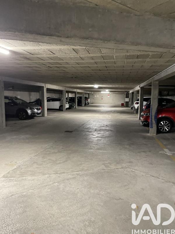 Parking - 15 m²
