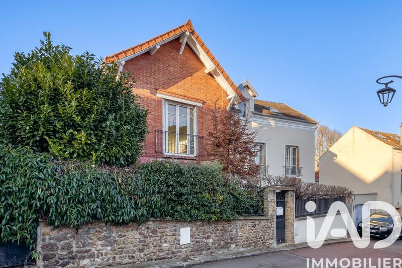 Maison - 162 m² - 6 pièces