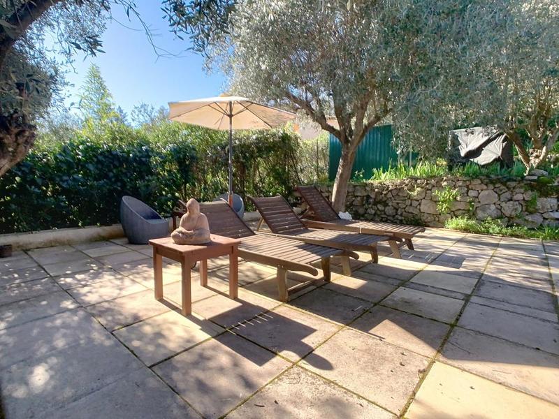 Villa - 261 m² - 8 pièces