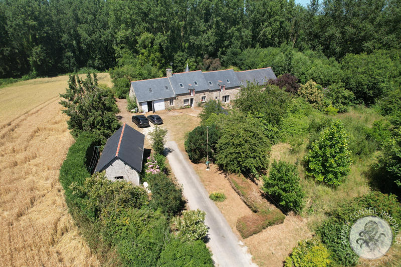 Maison - 146 m² - 8 pièces