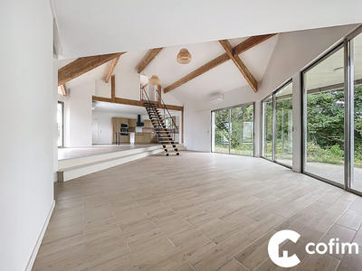 Maison - 191 m² - 7 pièces