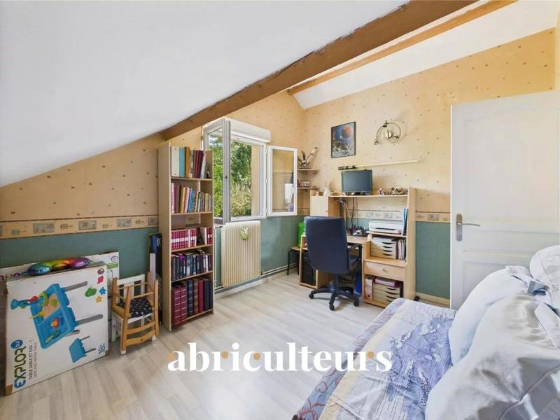 Maison - 95 m² - 5 pièces