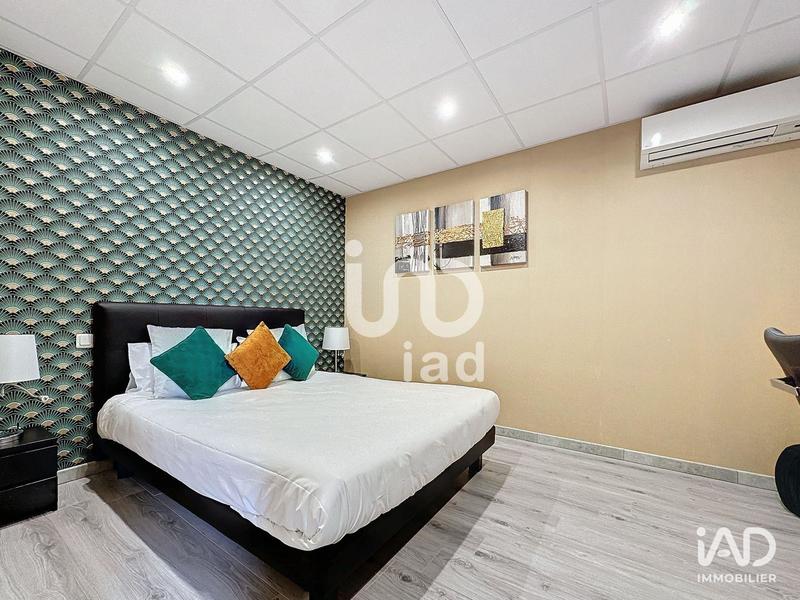 Local commercial - 1 750 m²